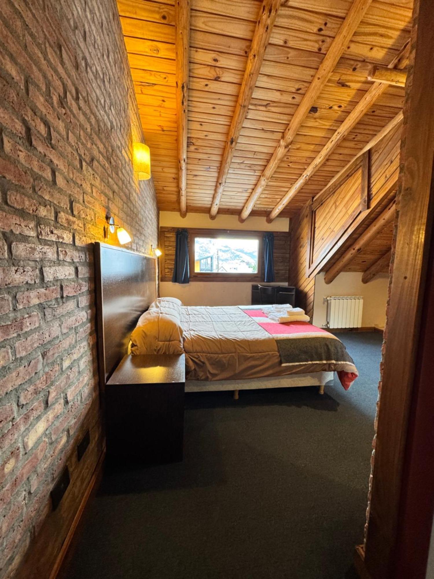 Patagonicus Bed & Breakfast El Chalten Exterior photo